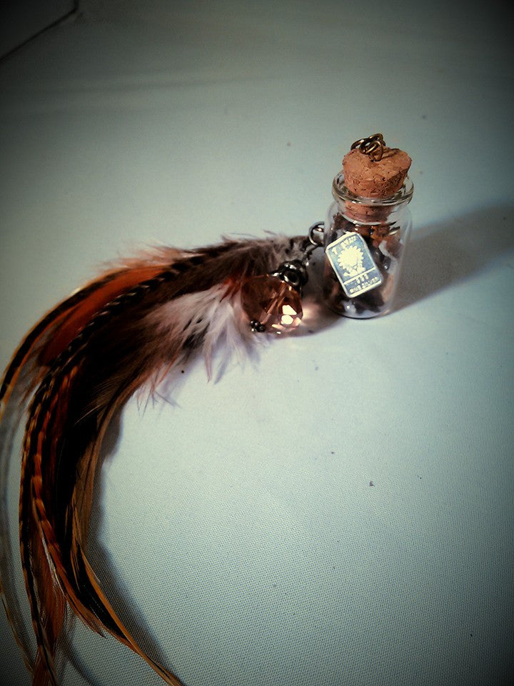 Tiger eye, feathers charm