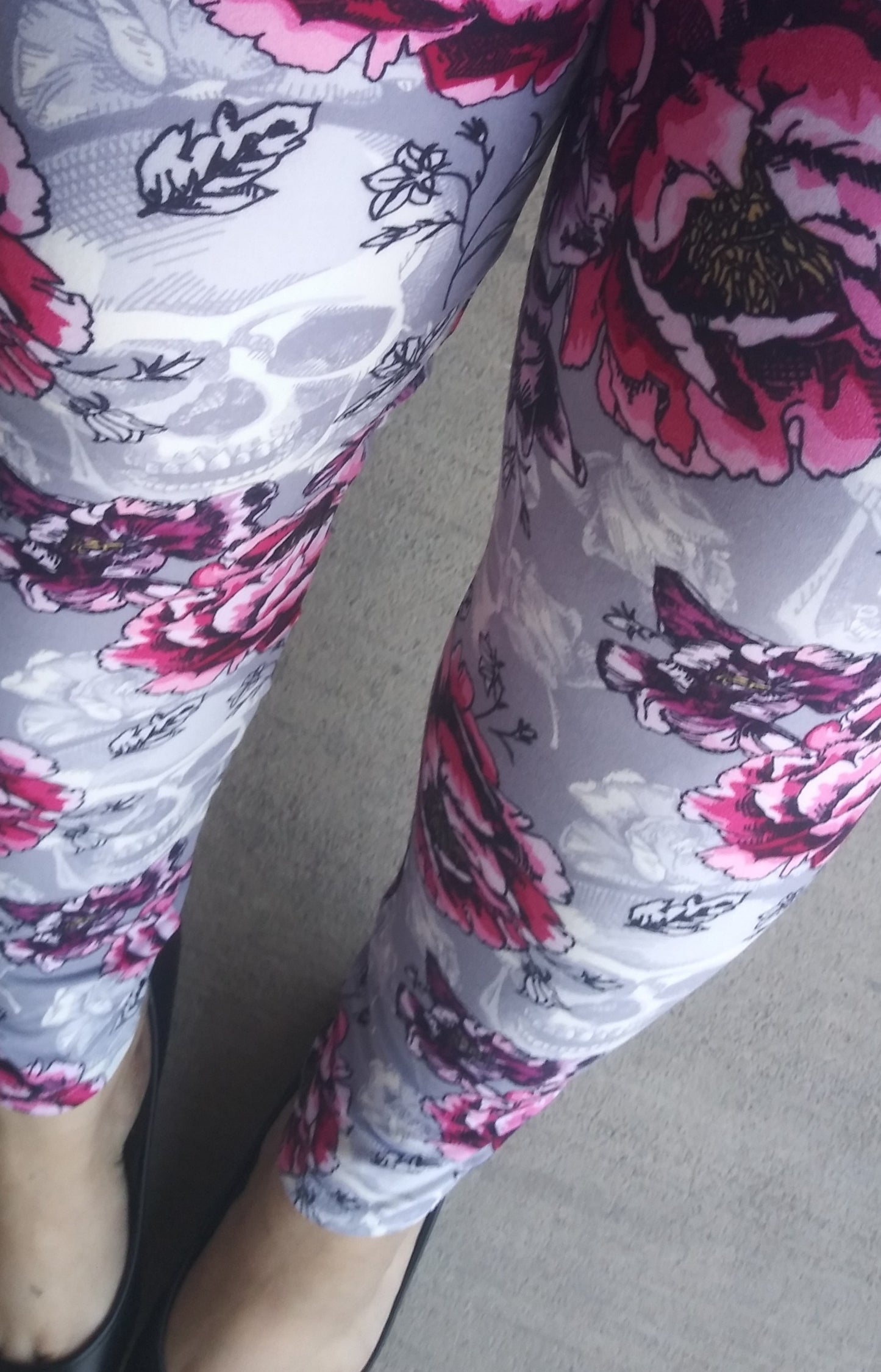 Ghost skulls Buttercream soft leggings