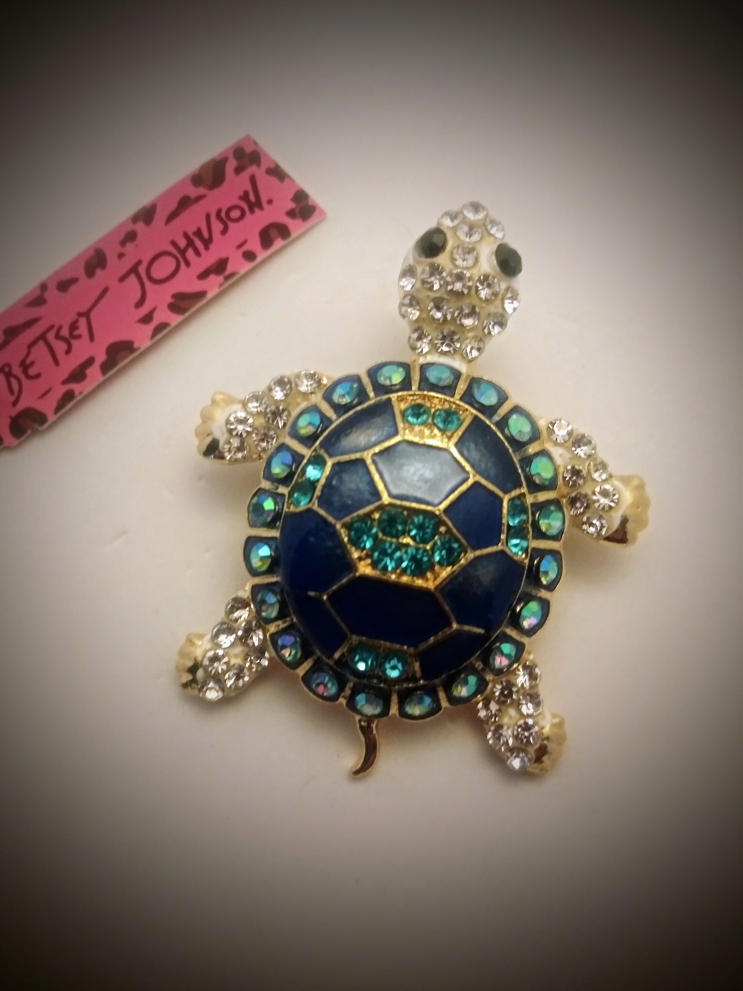Elegant Betsey Johnson Turtle 🐢 Pendant