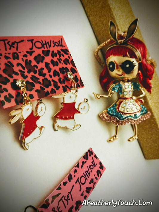 Adorable and Unique Betsey Johnson Alice Pendant